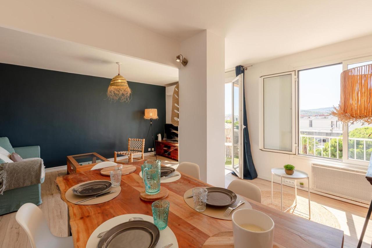 Le Blue Sea - Appt Classe 3 Etoiles A 650M De La Plage Le Lavandou Exterior photo